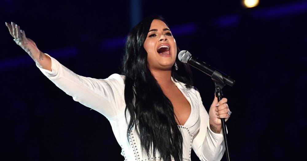 Demi Lovato Cries Through Comeback Performance at 2020 Grammys After Overdose: Watch - www.usmagazine.com - Los Angeles