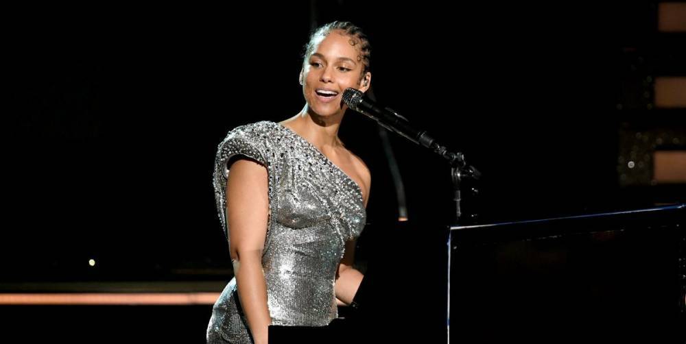 Alicia Keys Kicks Off the Grammys With Her Version of 'Someone You Loved' - www.marieclaire.com