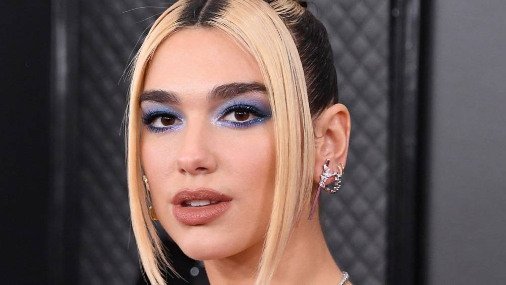 2020 GRAMMYs: The Best Beauty Looks From Dua Lipa, Ariana Grande and More - www.etonline.com