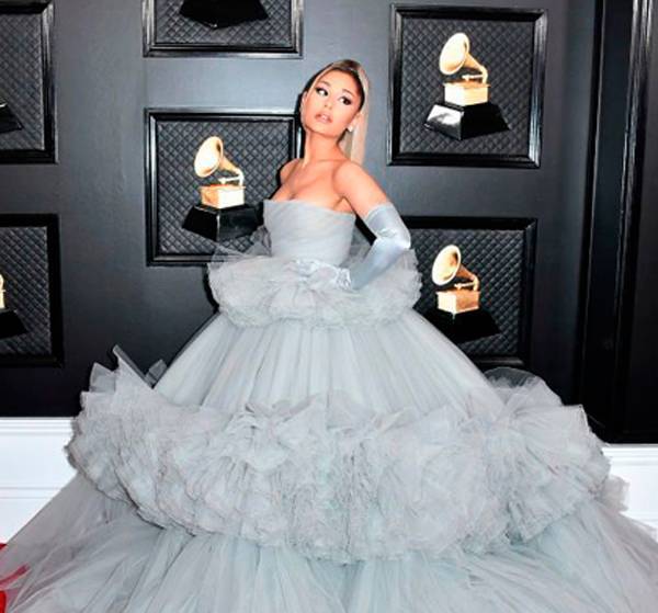 Fashion Files: Grammy Awards 2020 Red Carpet - www.peoplemagazine.co.za