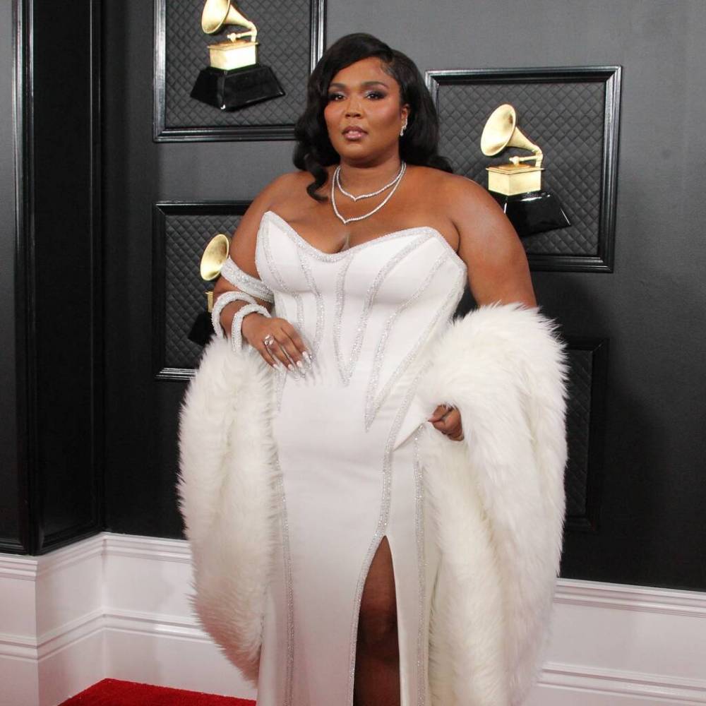 Lizzo wows in white gown at 2020 Grammy Awards - www.peoplemagazine.co.za - Los Angeles - Gucci
