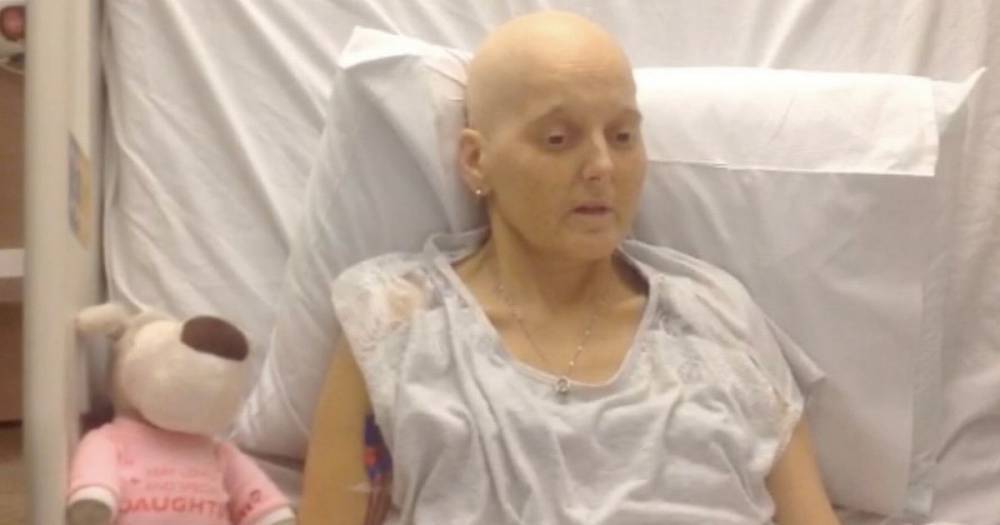 Mum diagnosed with fatal cancer in 10 seconds died after doctors told her smear was normal - www.dailyrecord.co.uk