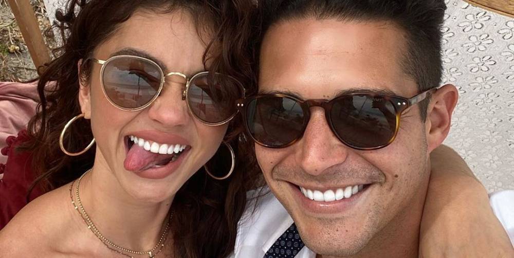 Everything You Need to Know About Sarah Hyland and Wells Adams’ Upcoming Wedding - www.cosmopolitan.com