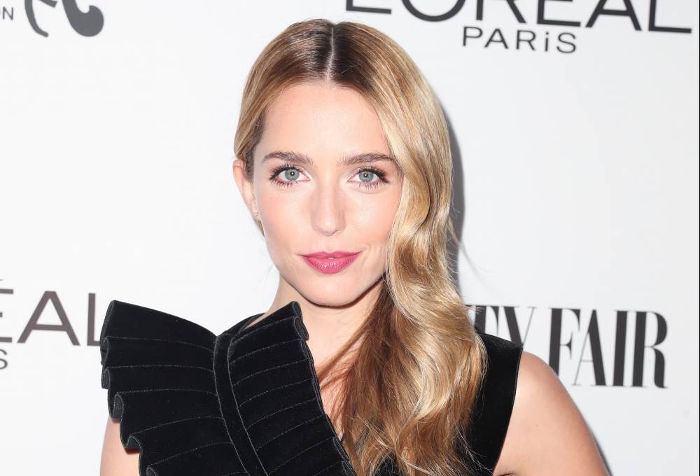 ‘Delilah’ Comedy Pilot Starring Jessica Rothe Not Going Forward At HBO Max, Shopped By Kapital Entertainment - deadline.com