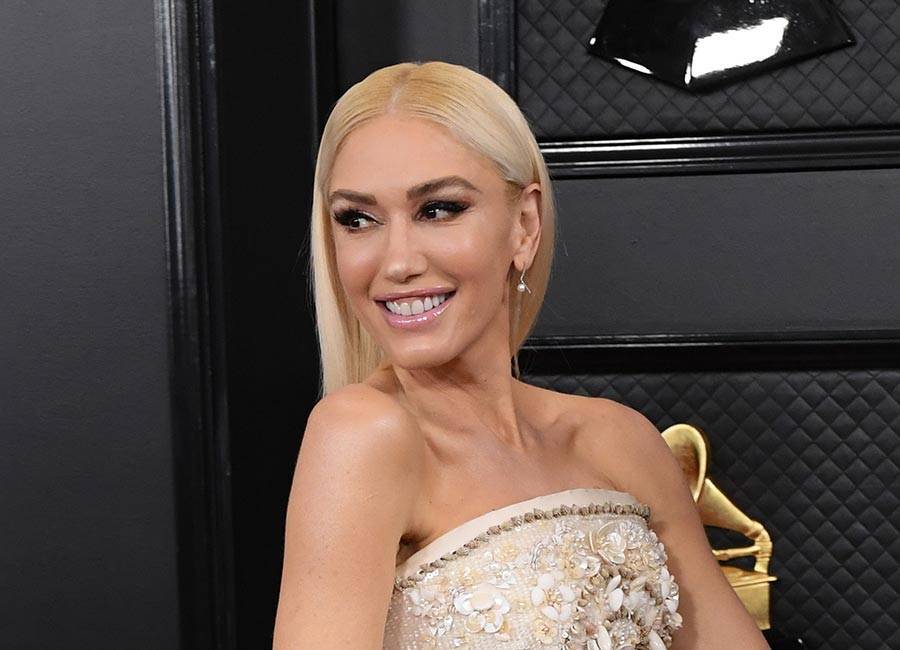 Fans question ‘unrecognisable’ Gwen Stefani’s appearance at Grammys - evoke.ie