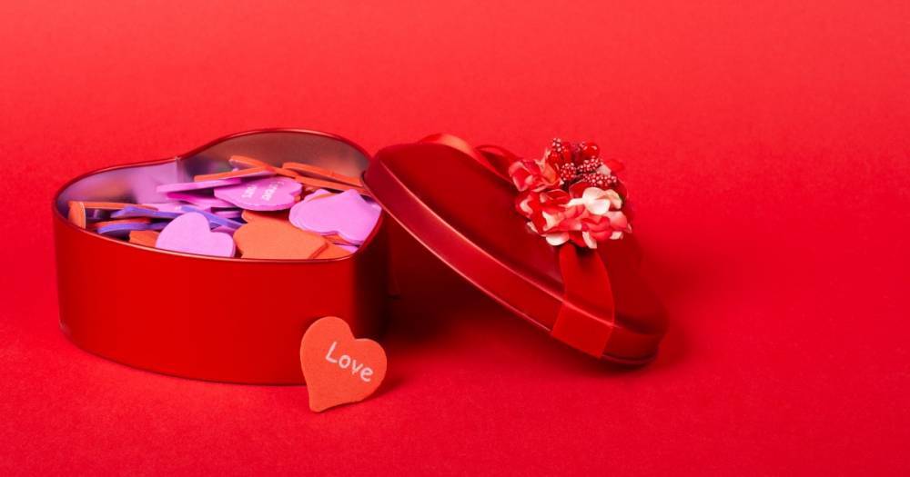 Valentine’s Day Gifts: The Right Present for Everyone in Your Life - www.usmagazine.com
