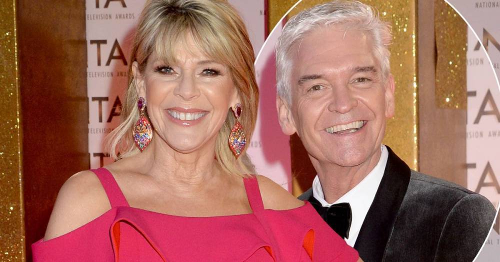 NTAs 2020: Phillip Schofield and Ruth Langsford put aside feud rumours as they share a kiss - www.ok.co.uk