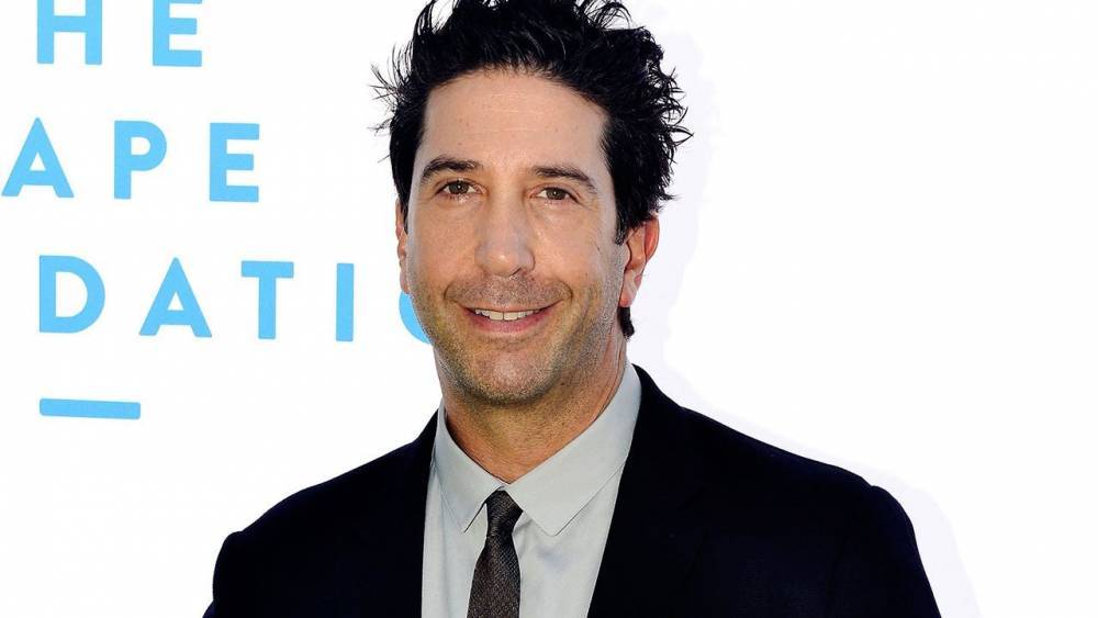 David Schwimmer Suggests an All-Black or All-Asian 'Friends' Reboot - www.etonline.com