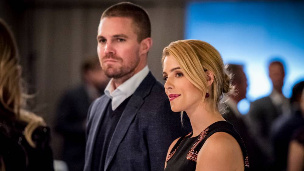 'Arrow' Series Finale: Why Oliver and Felicity's Emotional Reunion Was the Perfect Final Scene - www.etonline.com