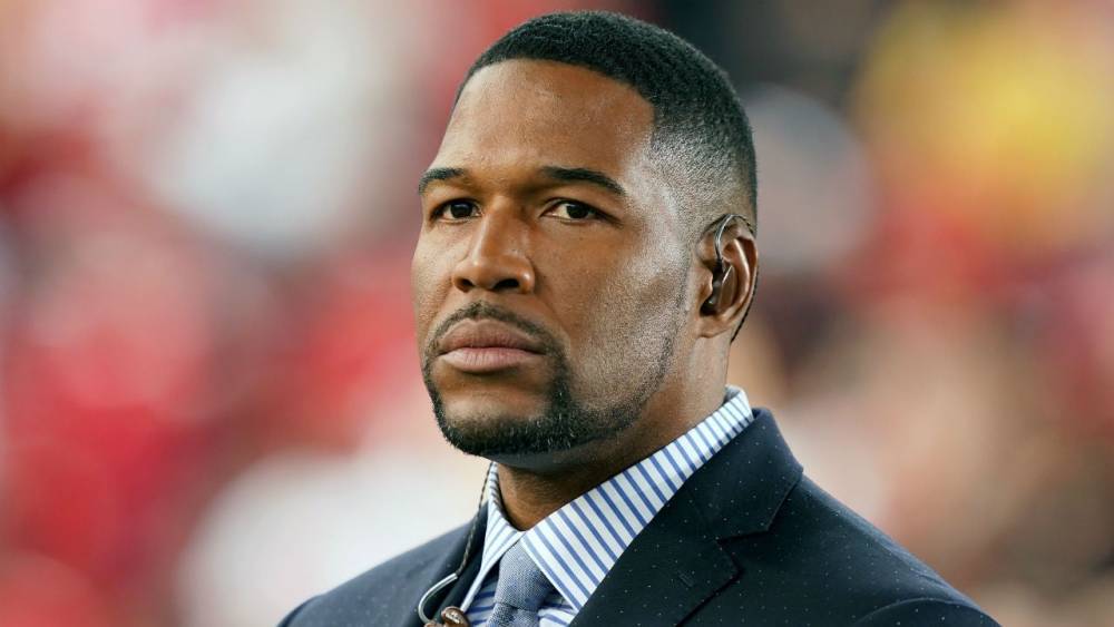 Michael Strahan Says Leaving 'Live' for 'GMA' Was Not a Choice: 'It Was a Request' - www.etonline.com