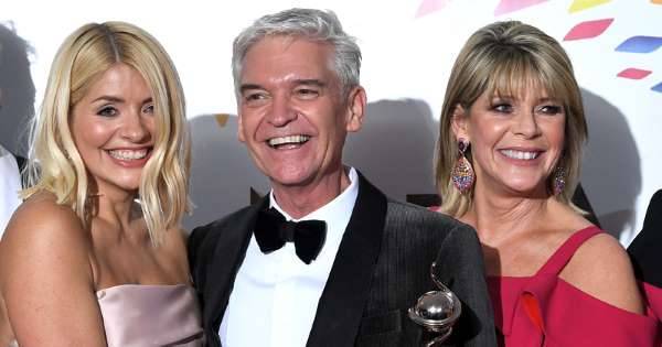 Ruth Langsford and Phillip Schofield have ‘frosty’ reunion on stage at NTAs 2020 - www.msn.com - Britain - London
