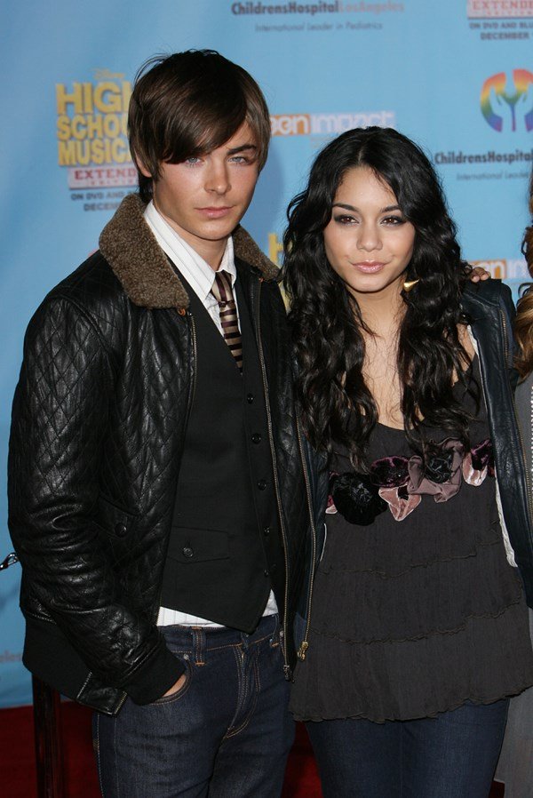 Vanessa Hudgens opens up about ‘really traumatising’ nude photo leak - www.breakingnews.ie - Britain