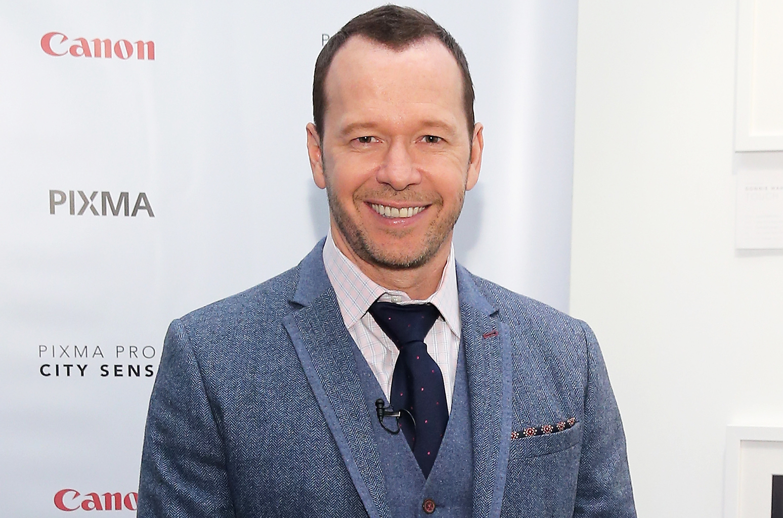 Donnie Wahlberg Celebrates the New Year With $2,020 Tip for IHOP Waitress - www.billboard.com - Illinois