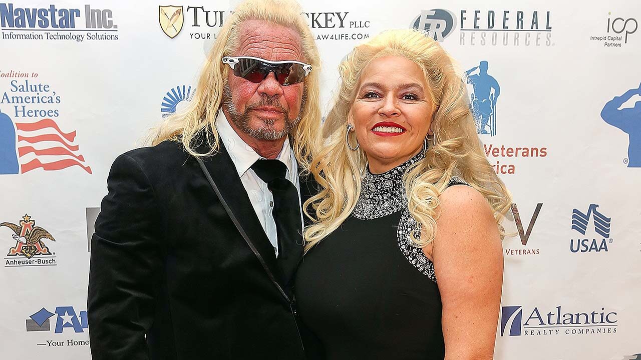 Dog the Bounty Hunter's daughter wears mom Beth's ashes: 'She's still with me' - www.foxnews.com
