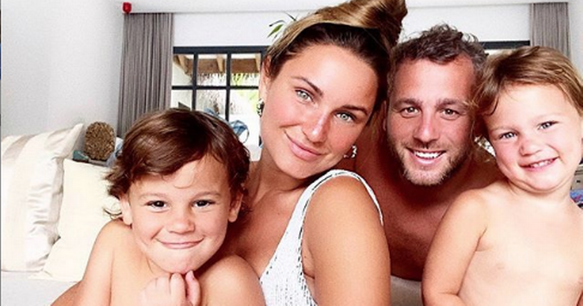 Sam Faiers and Paul Knightley share cute intimate picture of their family on holiday - www.ok.co.uk