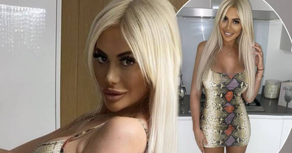 Chloe Ferry accused of ‘shocking’ Photoshop fail as she models dress in sexy Instagram snaps - www.ok.co.uk