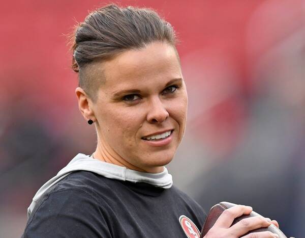 Meet Katie Sowers, the First Woman to Coach in a Super Bowl - www.eonline.com - San Francisco - Kansas City