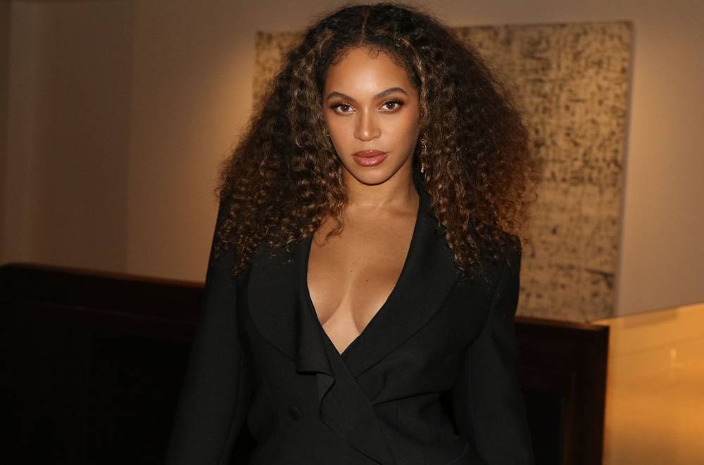 Beyonce Remembers Kobe Bryant: 'You Are Deeply Missed' - www.billboard.com - Los Angeles