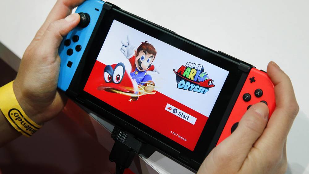 Nintendo Posts Massive Switch Console Sales Over Holiday Quarter - www.hollywoodreporter.com - Japan