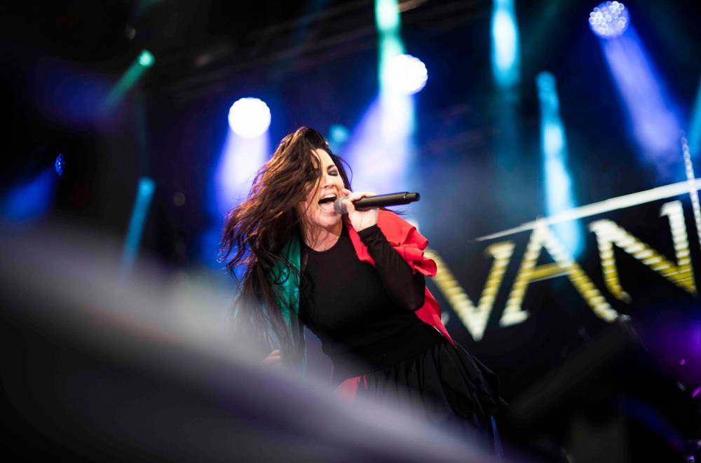 Evanescence's Amy Lee to Join Wagakki Band Orchestra Show at Japan's Osaka-Jo Hall - www.billboard.com - county Hall - Japan