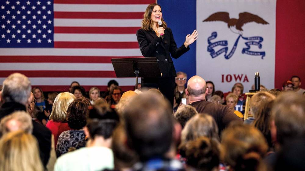 Mandy Moore, Dave Chappelle and More Stars Help Campaign in Iowa: It's "Truly an Open Race" - www.hollywoodreporter.com - state Iowa