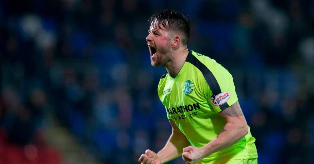 Marc McNulty undergoing Hibs medical ahead of second loan switch from Reading - www.dailyrecord.co.uk - Scotland