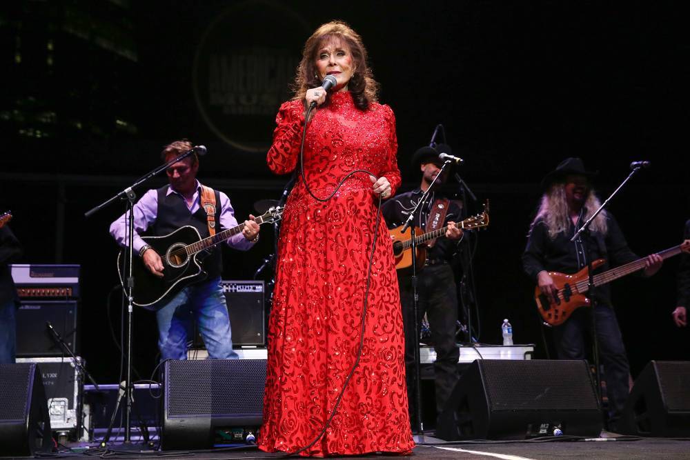 Loretta Lynn: I’m not dead — but country music is - nypost.com