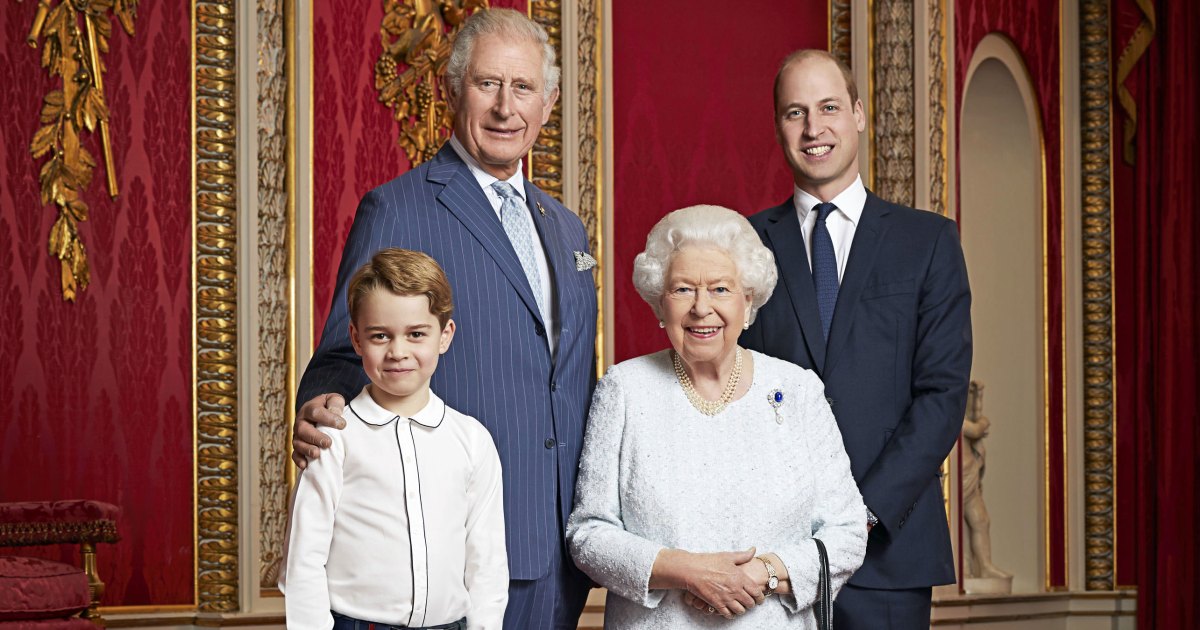 Prince George Poses Alongside Queen Elizabeth, Prince William and Prince Charles in New Portrait of Royal Heirs - www.usmagazine.com - city Cambridge