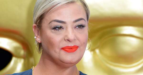 Lisa Armstrong shares emotional post about first year after losing dad - www.msn.com