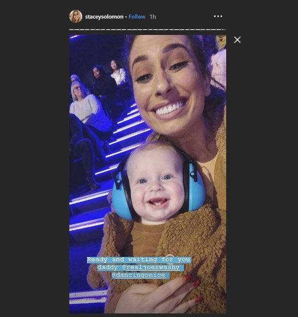 Stacey Solomon and baby son Rex cheer on Joe Swash during DOI debut - www.breakingnews.ie