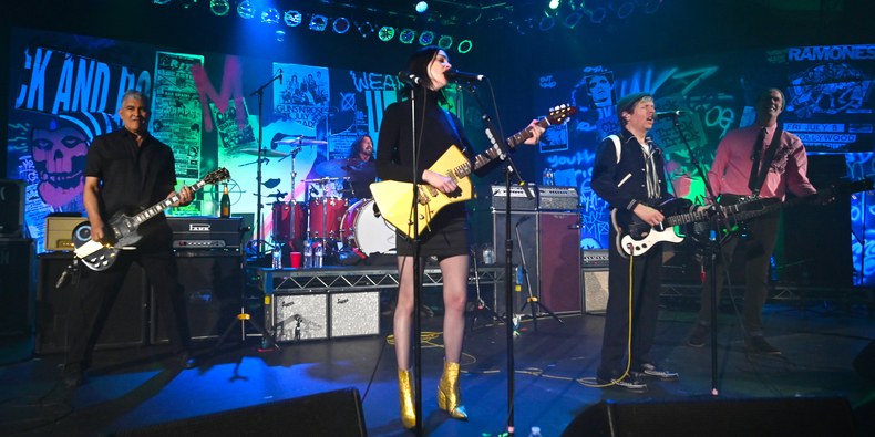 Watch Nirvana Play Benefit Show With St. Vincent and Beck - pitchfork.com