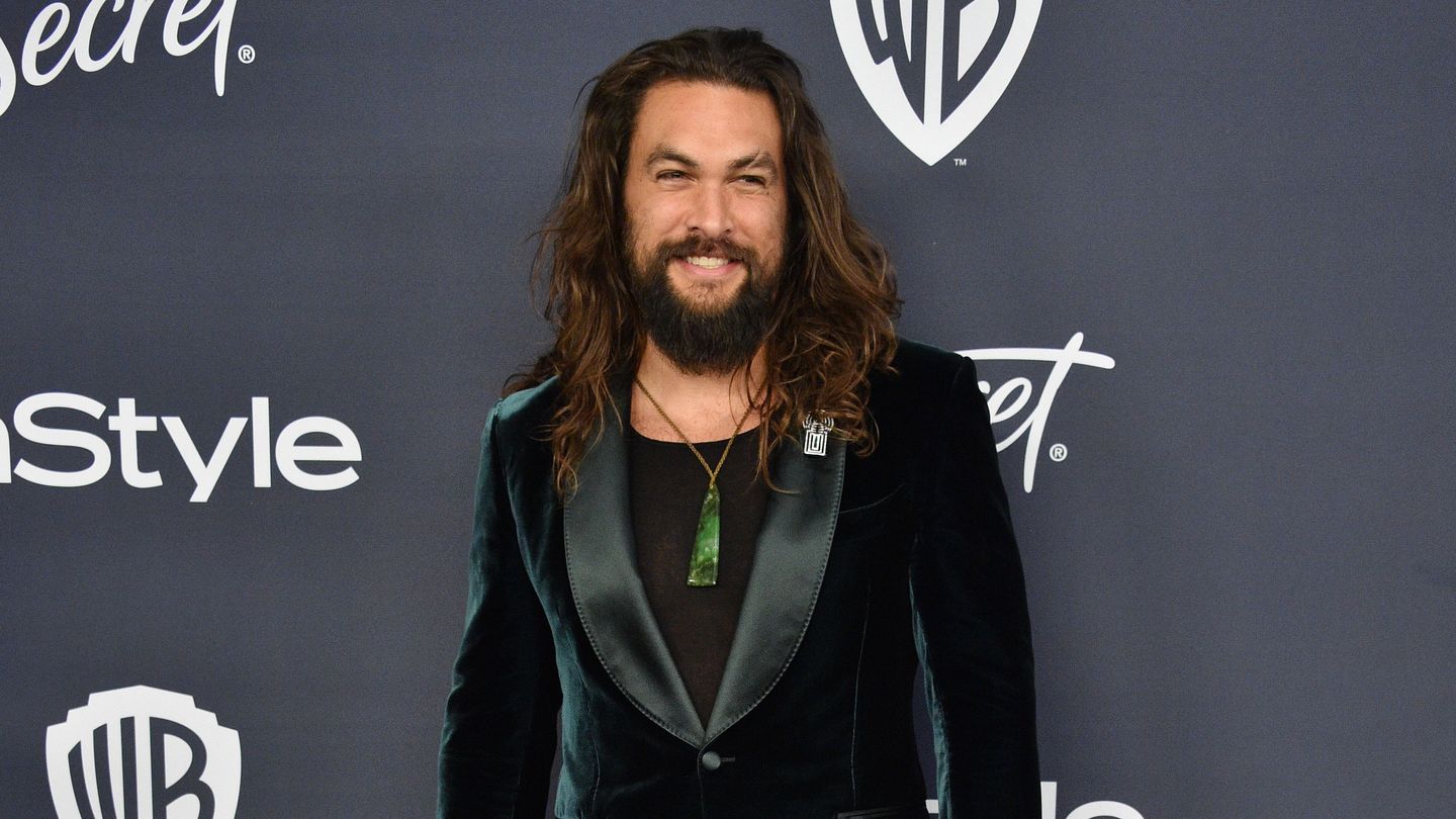 Only Jason Momoa Could Pull Off A Tank Top At The Golden Globes - www.mtv.com