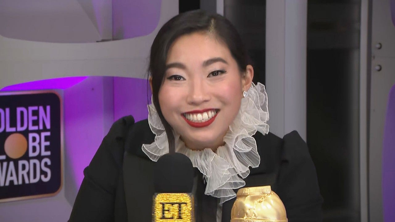 Awkwafina Reflects on Her 'Insanely Crazy' Golden Globes Win (Exclusive) - www.etonline.com - USA