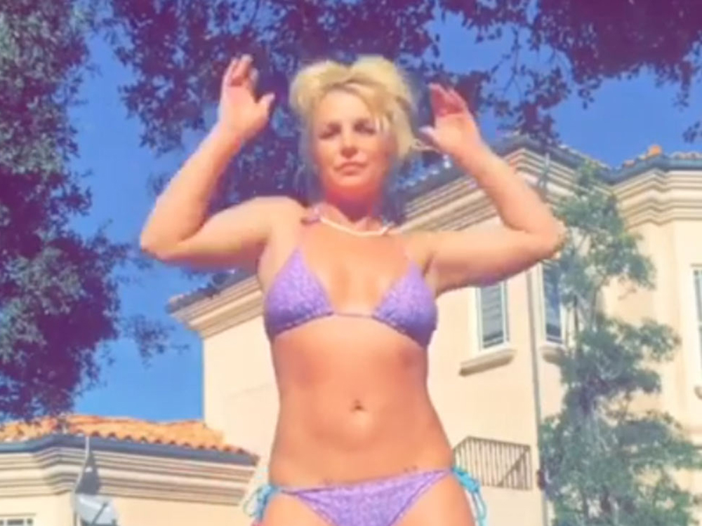 Britney Spears wears bikini as she sets 2020 fitness goals - torontosun.com
