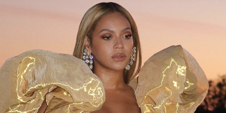 Beyoncé Skipped the Golden Globes Red Carpet and Shared Her Own Outfit Photos - www.elle.com