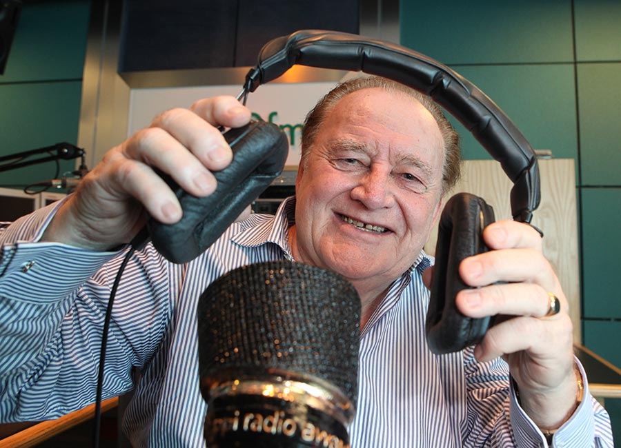 Veteran broadcaster Larry Gogan dies aged 81 - evoke.ie
