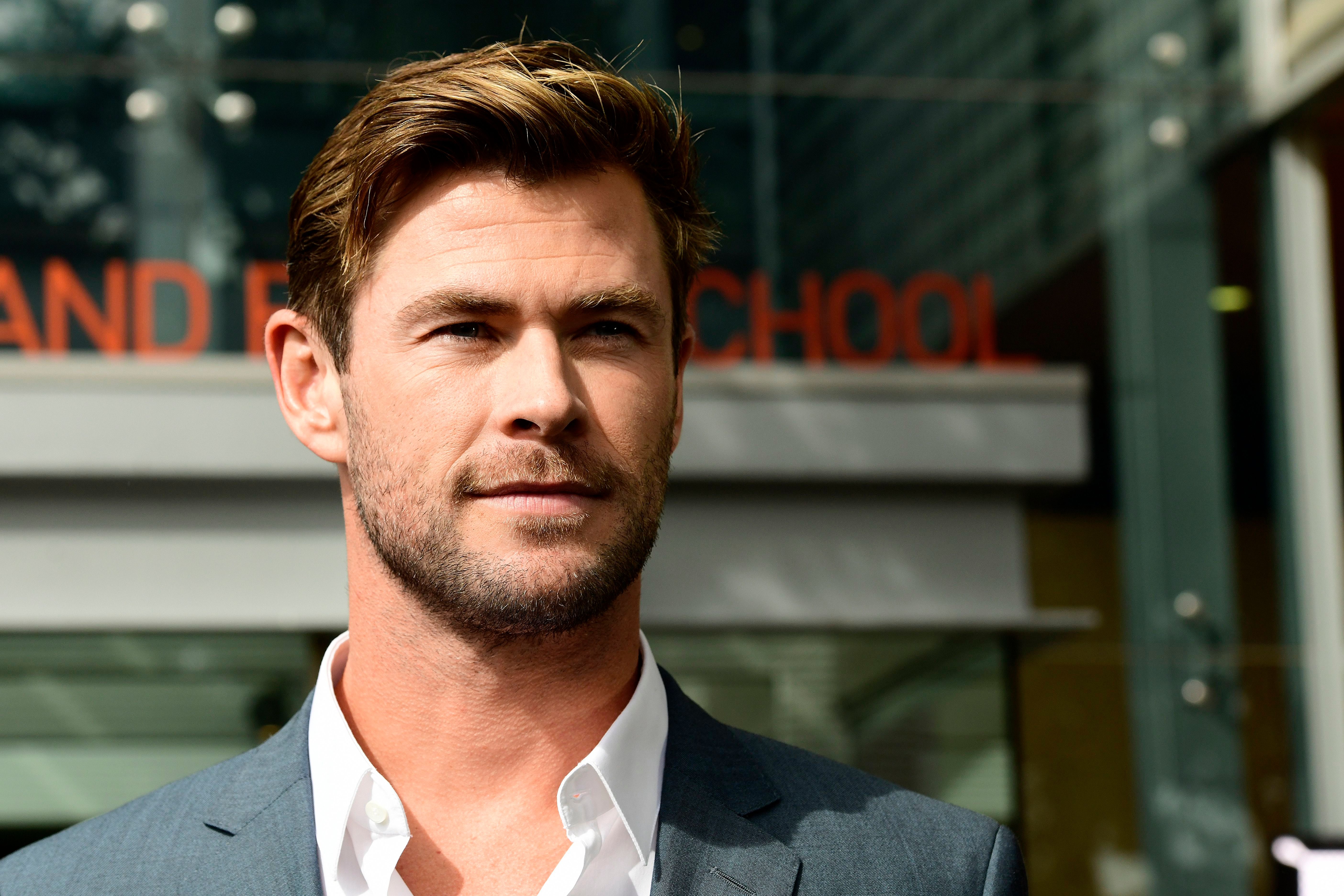 Chris Hemsworth Donates $1M To Australian Wildfire Relief - deadline.com - Australia - South Korea