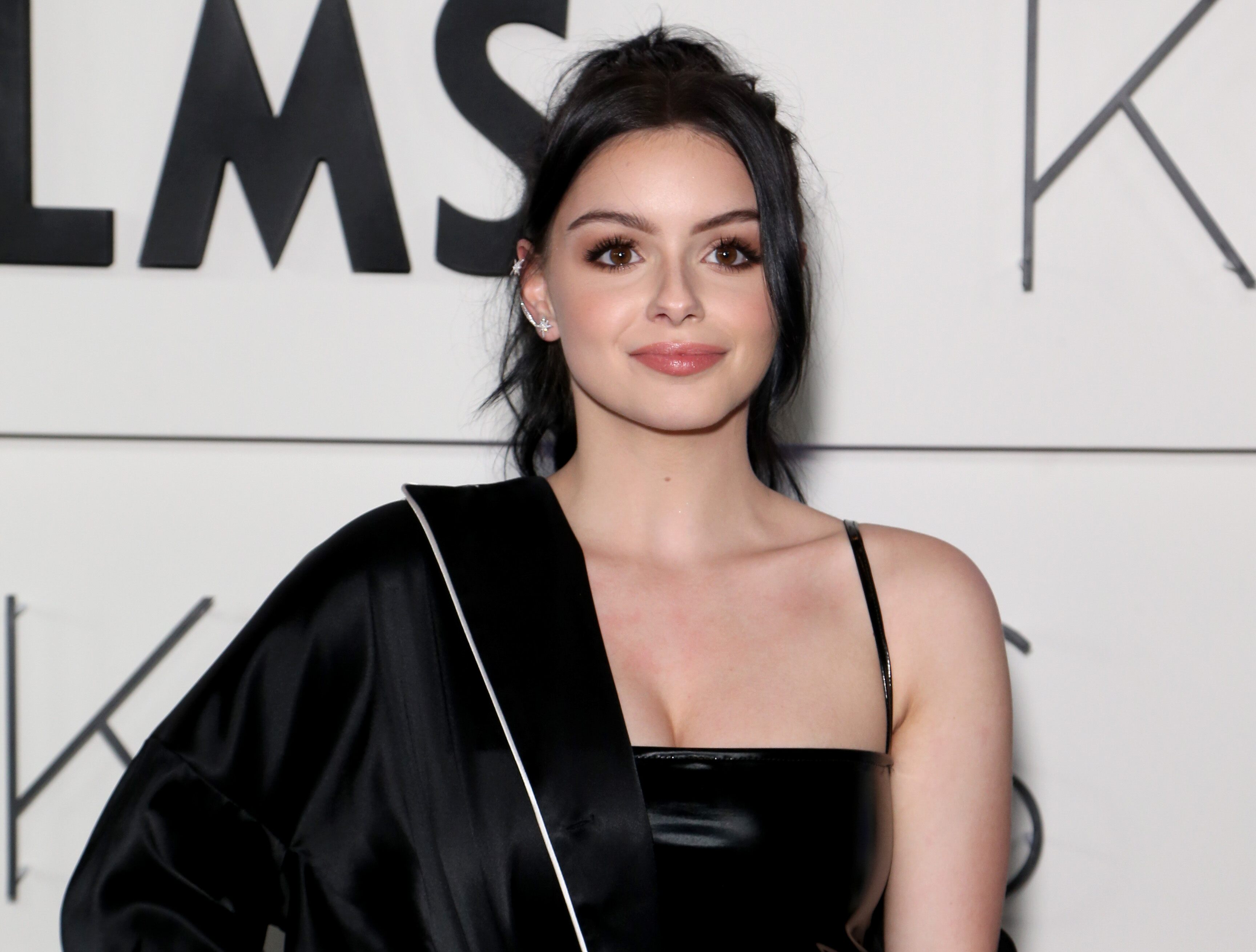 Ariel Winter says being as cute as Baby Yoda is 'unobtainable' after posting crop top selfies - www.foxnews.com