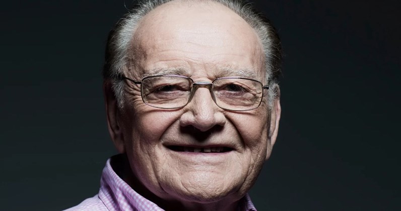 Legendary RTE broadcaster and Official Irish Chart host Larry Gogan has died aged 81 - www.officialcharts.com