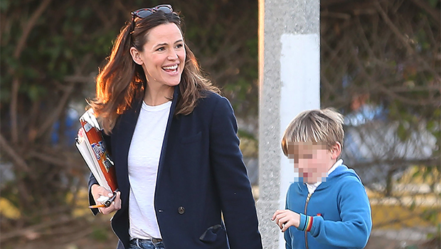 Jennifer Garner &amp; Ben Affleck’s Son, 7, Looks So Grown Up On Outing With Mom — Pics - hollywoodlife.com