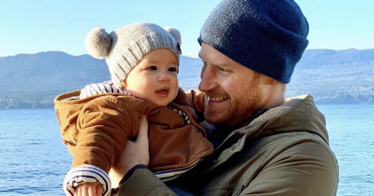 Meghan Markle and Prince Harry share adorable baby Archie picture with New Year message - www.dailyrecord.co.uk - Canada
