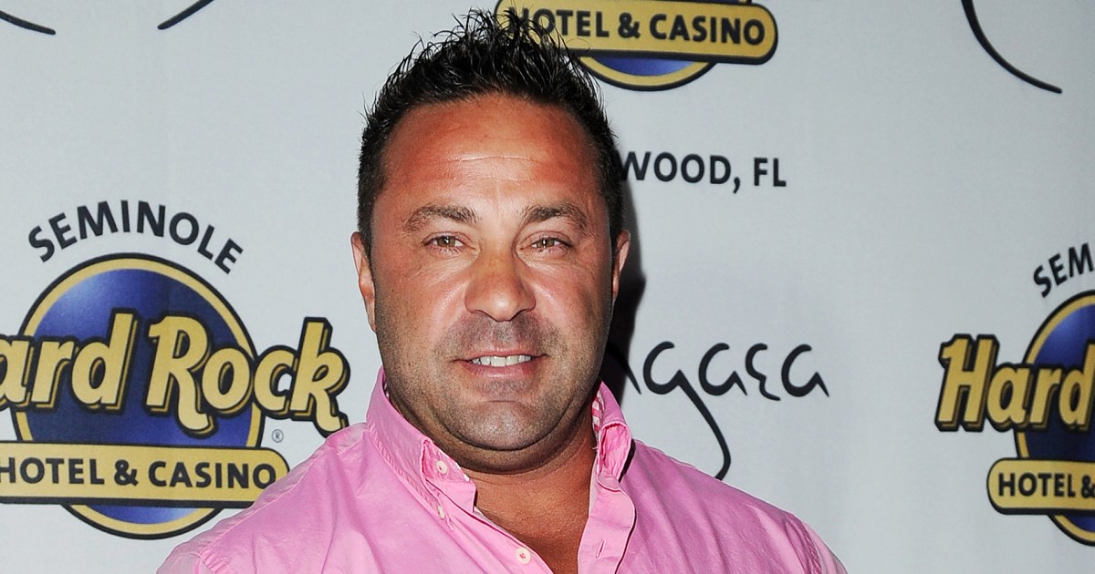 Joe Giudice Requests Help Shopping for Denim in Italy: ‘Men’s Skinny Jeans Haven’t Really Been Working Out for Me Here’ - www.usmagazine.com - New York - Italy