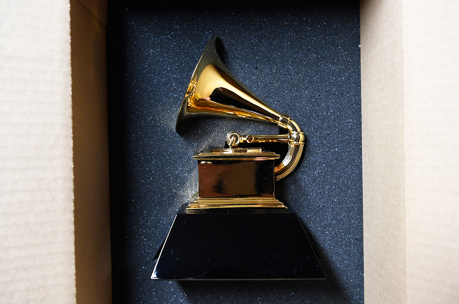 Grammys to Stream Red-Carpet Preshow Exclusively Via Twitter - www.billboard.com