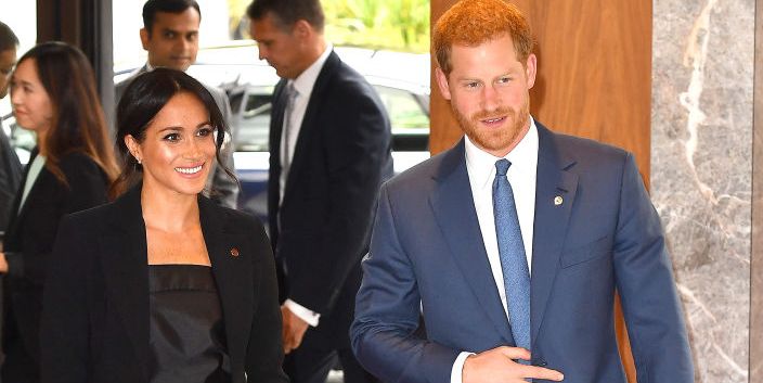 Buckingham Palace Responds to Prince Harry and Meghan Markle's Decision to Step Back from Royal Life - www.harpersbazaar.com