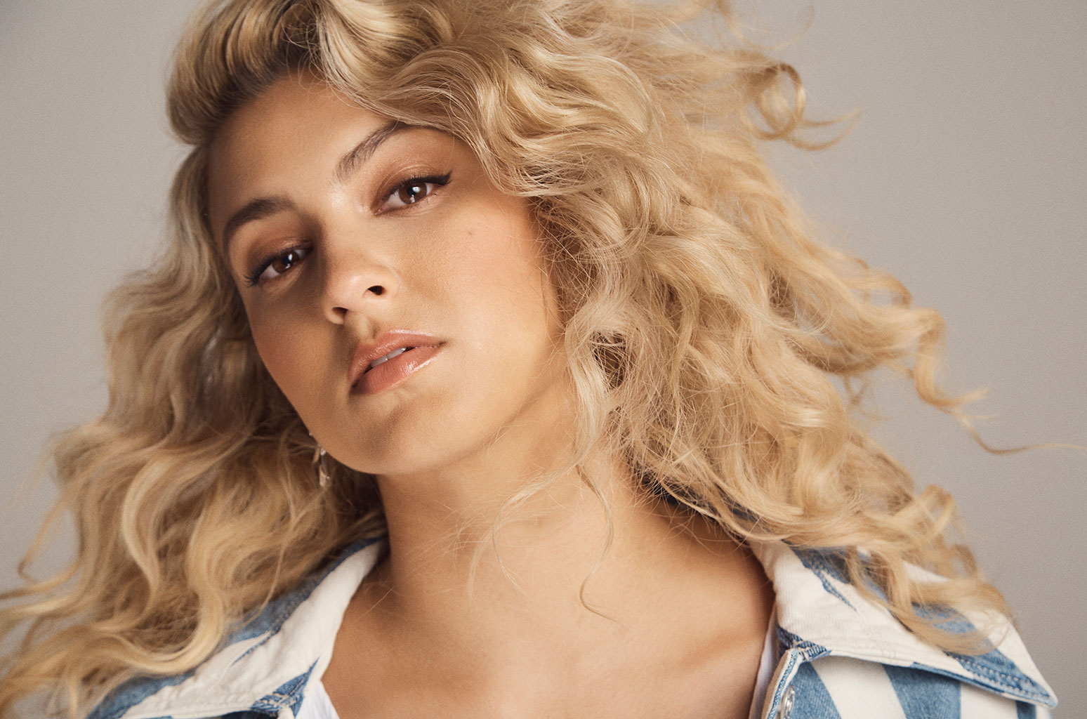 Tori Kelly Teams Up With Cory Asbury on 'Reckless Love': Exclusive - www.billboard.com