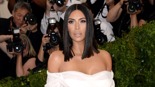Kim Kardashian West gives fans a tour of her walk-in fridge - www.breakingnews.ie