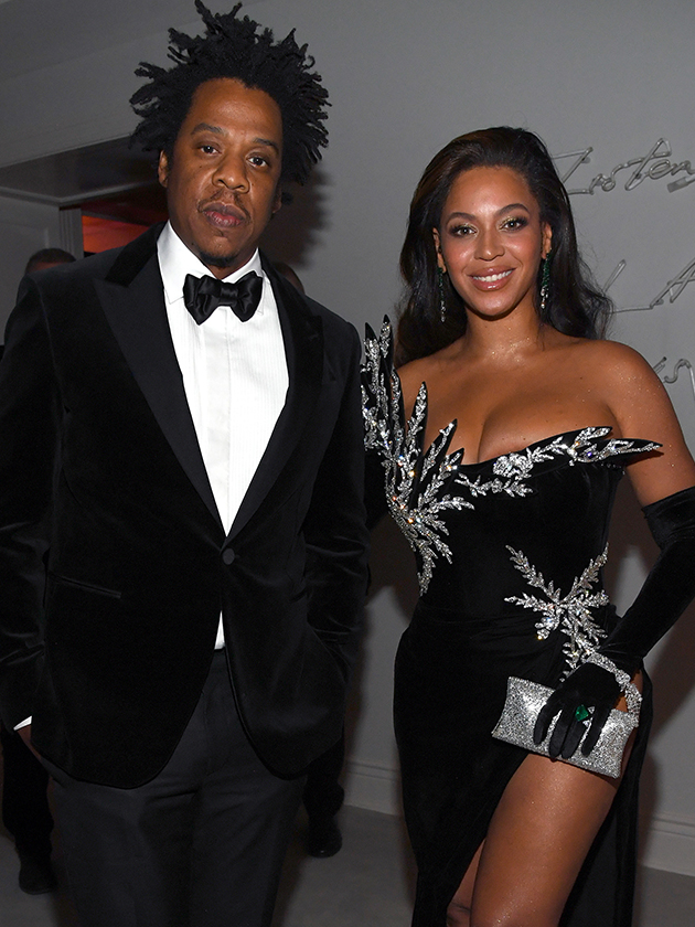 Beyoncé and Jay-Z arrive at Golden Globes with something pretty odd in hand - www.celebsnow.co.uk - county King And Queen