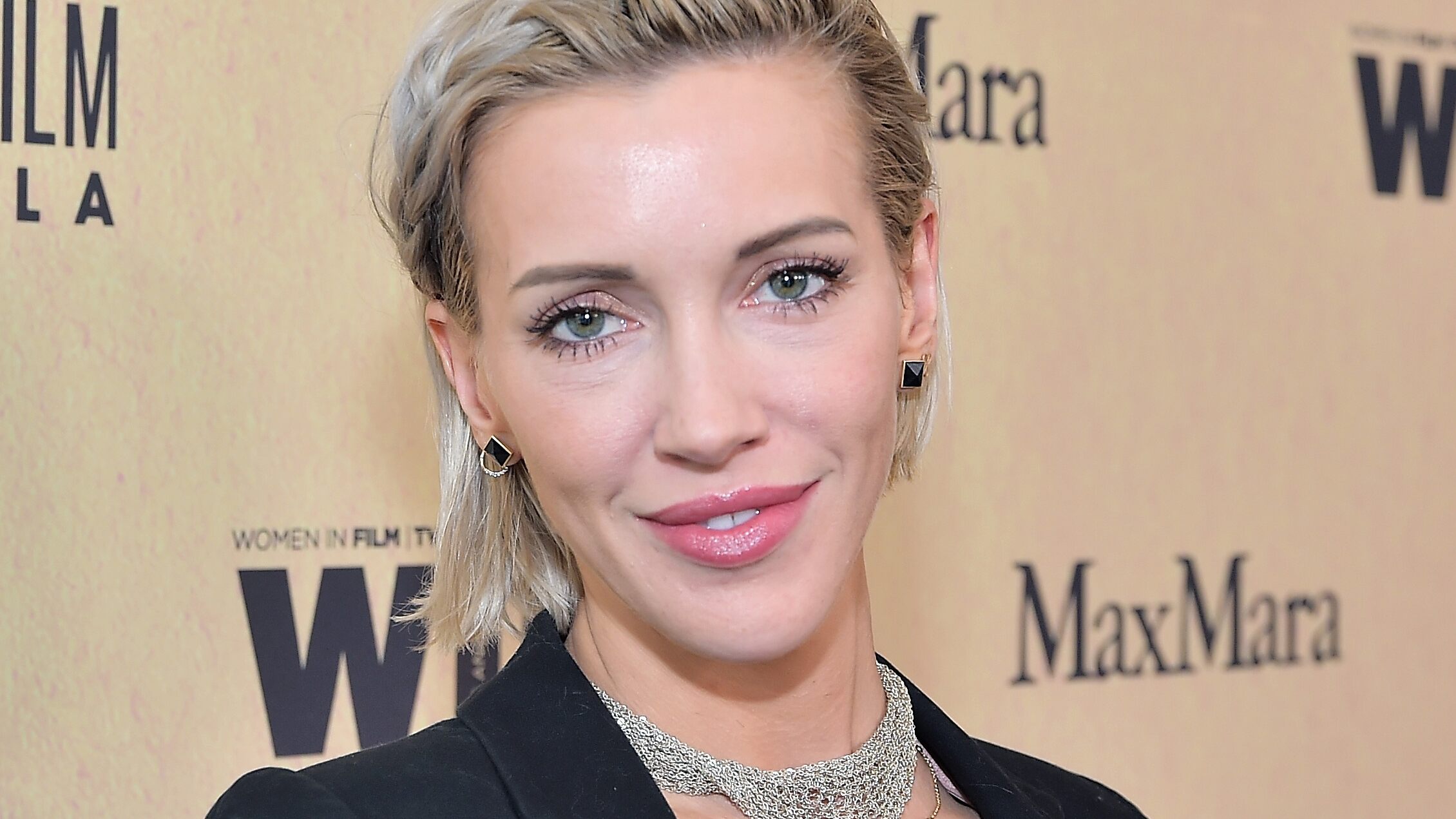 Katie Cassidy files for divorce from Matthew Rodgers - www.foxnews.com - Los Angeles - Florida