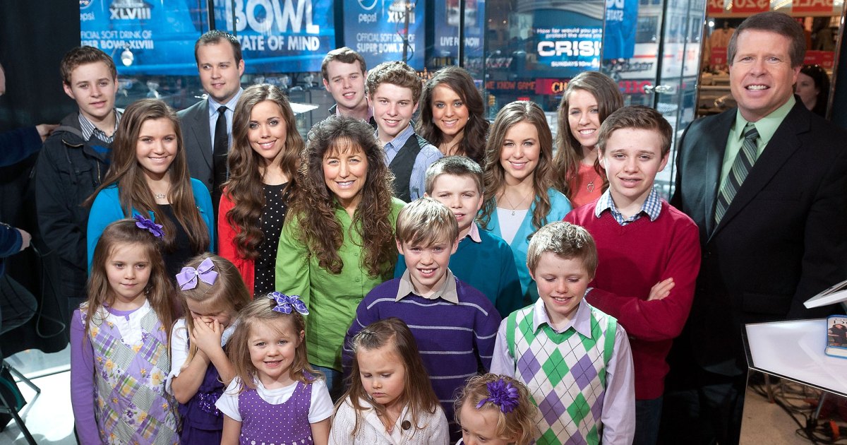 19 Kids and Counting! A Comprehensive Guide to the Duggar Family - www.usmagazine.com