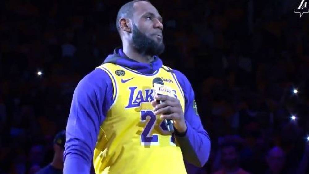 LeBron James Breaks Down in Speech Honoring Kobe Bryant at Lakers Game - www.etonline.com - Los Angeles - city Portland